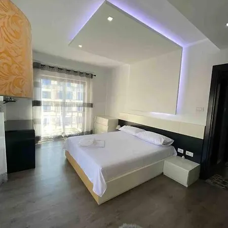 Lejlighed Quiet In The Heart Of Vlore! Best Location Vlorë